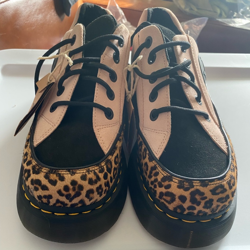 Doc Martens Buzz 5-Eye Leopard and Suede Size US 9L